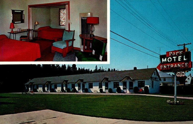 Holiday Park Motel (Park Motel) - Vintage Postcard